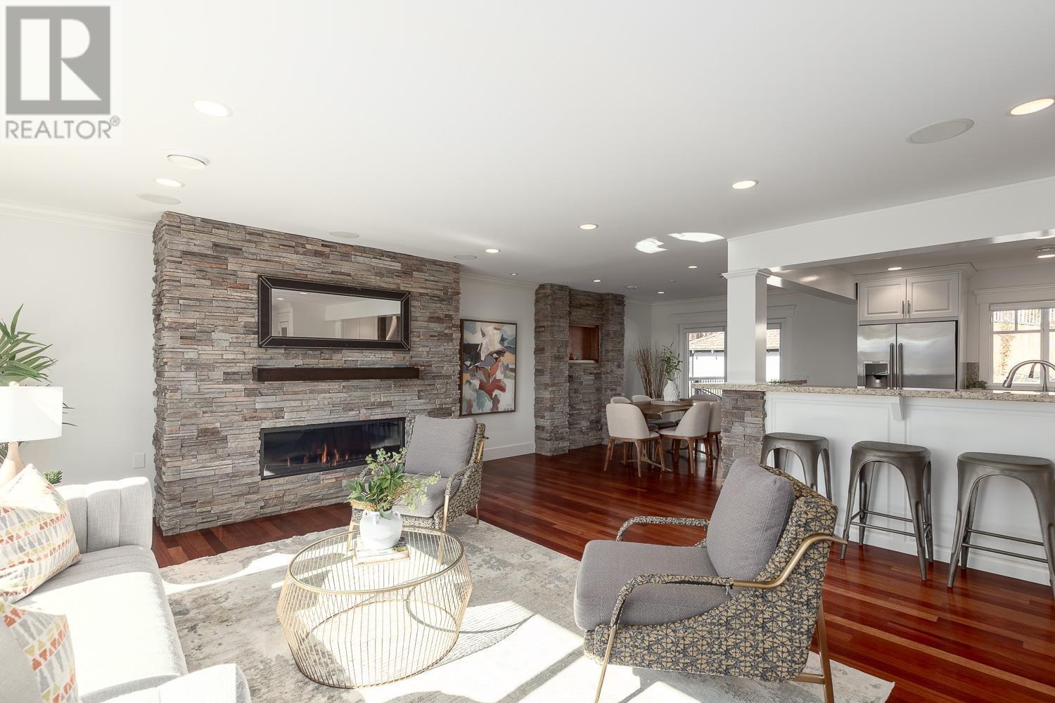 716 E 29th Street, North Vancouver, British Columbia  V7K 1B3 - Photo 4 - R2973023