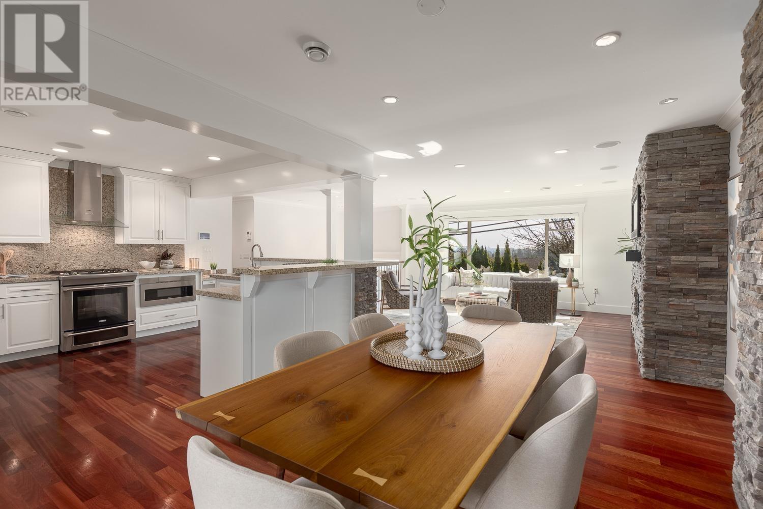 716 E 29th Street, North Vancouver, British Columbia  V7K 1B3 - Photo 9 - R2973023
