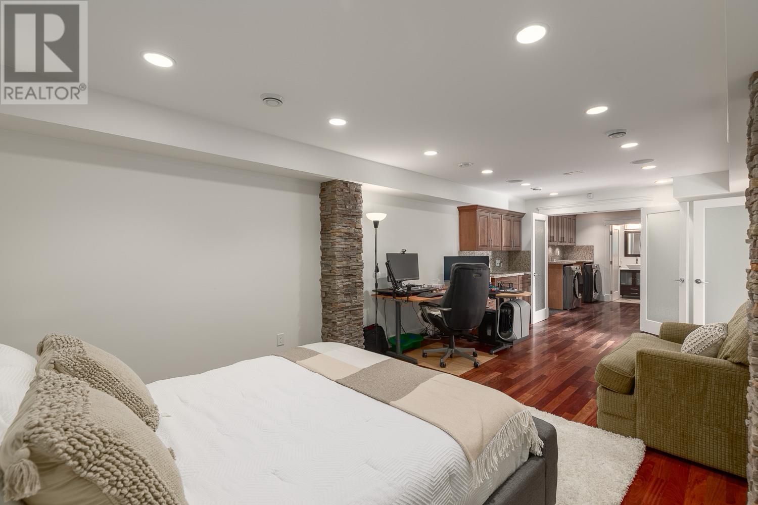 716 E 29th Street, North Vancouver, British Columbia  V7K 1B3 - Photo 27 - R2973023
