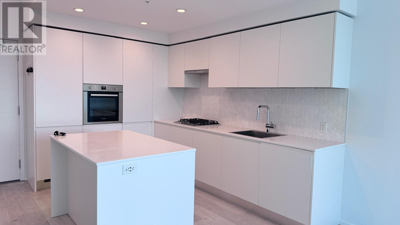 Listing Picture 7 of 24 : 1702 3833 EVERGREEN PLACE, Burnaby / 本拿比 - 魯藝地產 Yvonne Lu Group - MLS Medallion Club Member