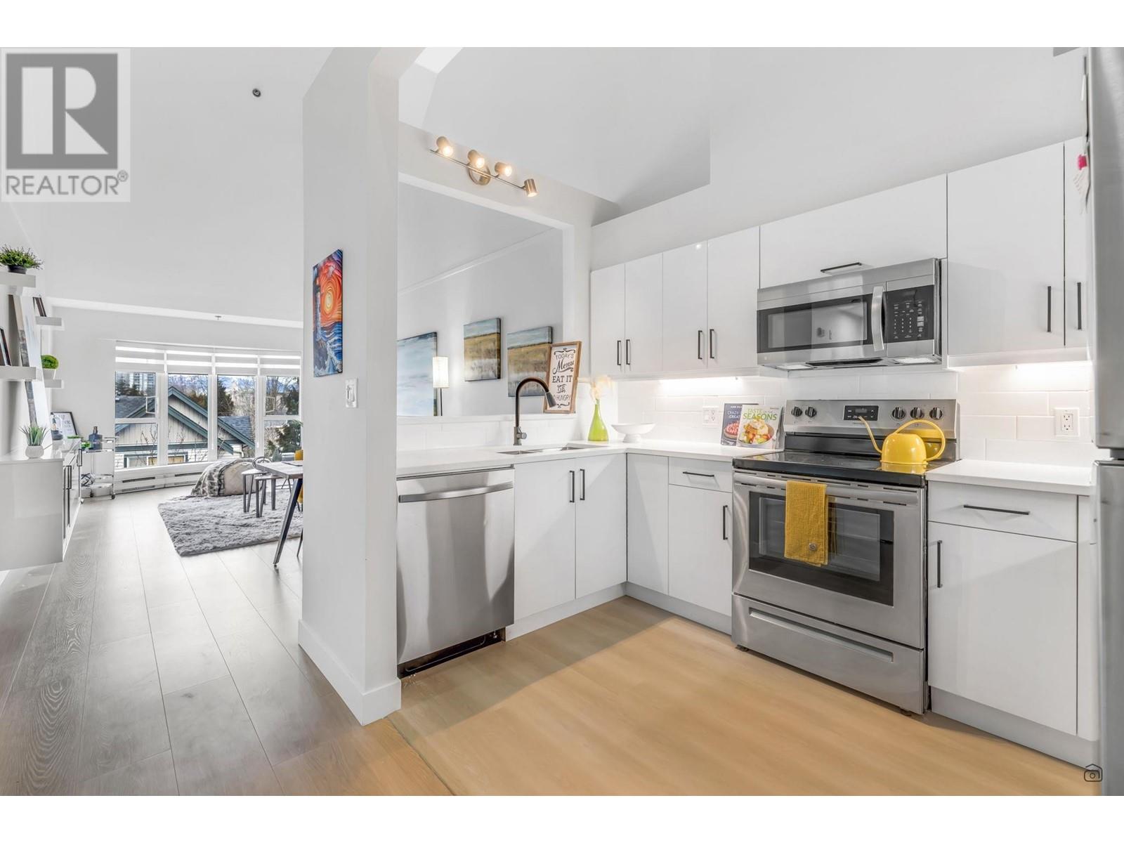 Listing Picture 2 of 13 : 308 7700 ST. ALBANS ROAD, Richmond / 烈治文 - 魯藝地產 Yvonne Lu Group - MLS Medallion Club Member