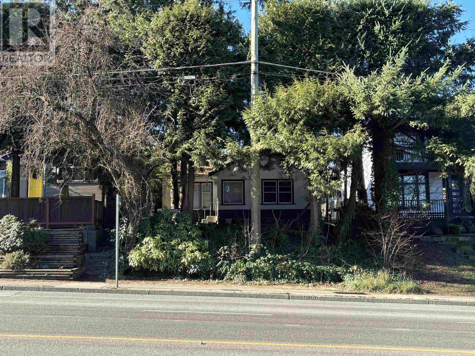 613 E Columbia Street, New Westminster, British Columbia  V3L 3Y1 - Photo 13 - R2961425
