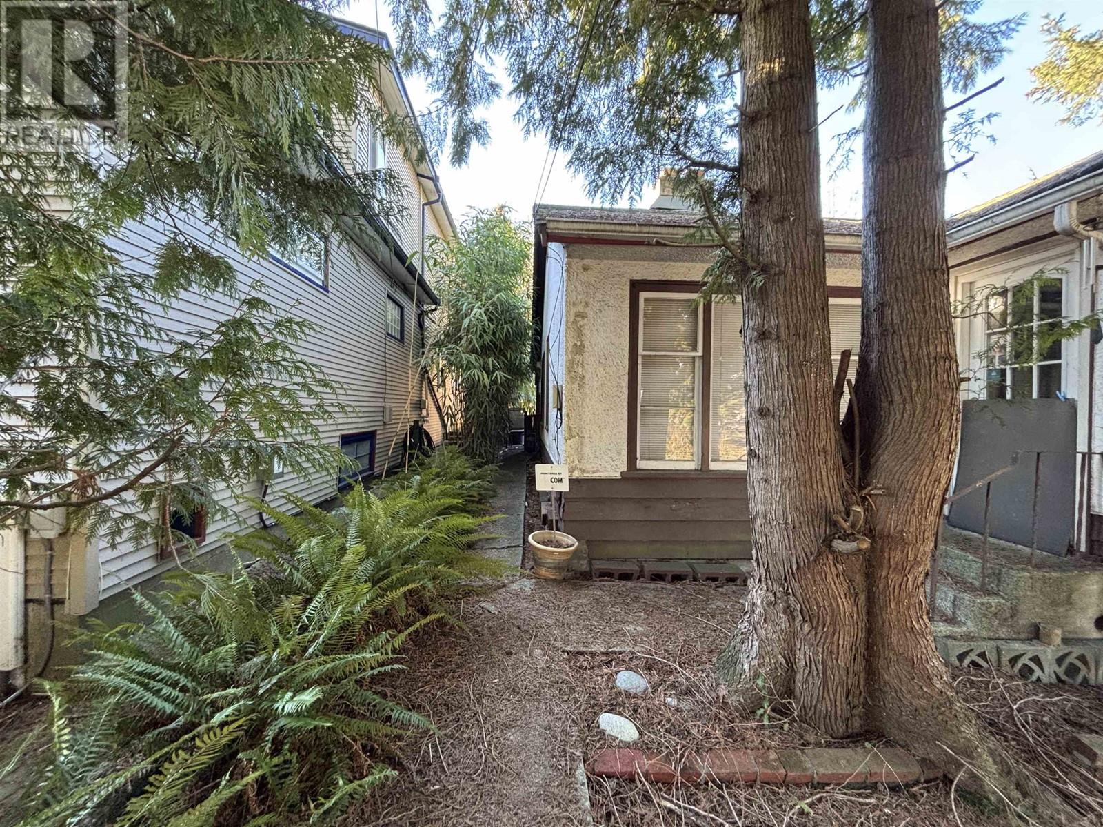 613 E Columbia Street, New Westminster, British Columbia  V3L 3Y1 - Photo 15 - R2961425