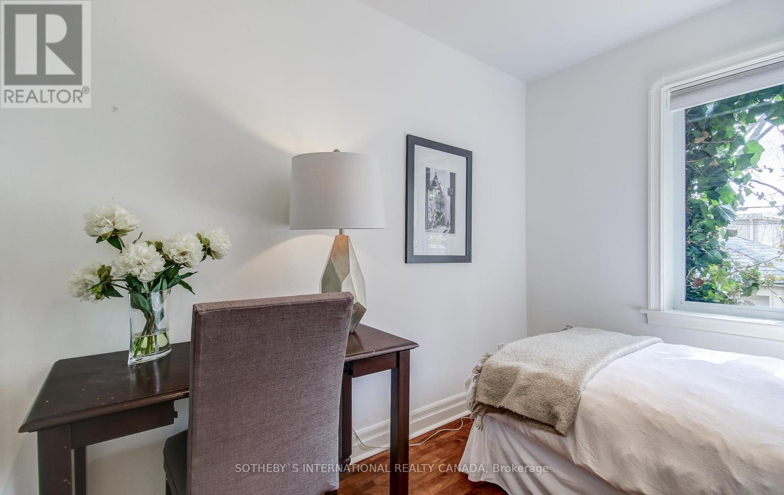 19 Southvale Drive, Toronto, Ontario  M4G 1G1 - Photo 20 - C11999729