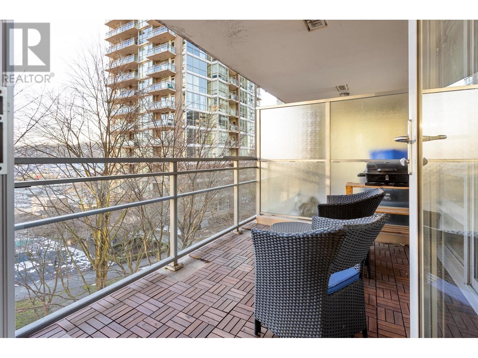 805 2978 Glen Drive, Coquitlam, British Columbia  V3B 0C3 - Photo 16 - R2966040