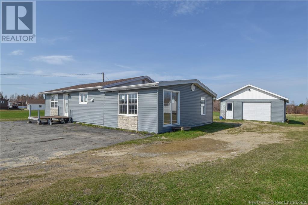 3967 Rue Morais Street, Bas-Caraquet, New Brunswick  E1W 5Y1 - Photo 3 - NB113474