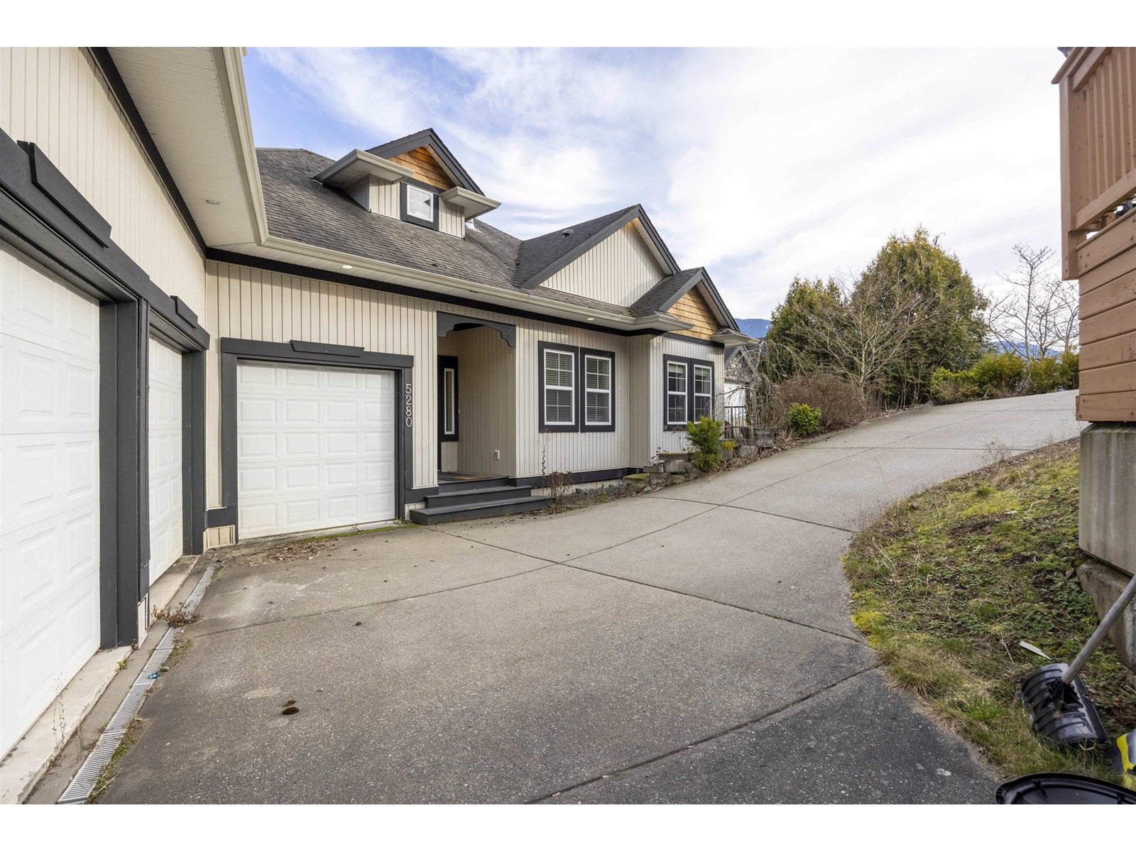 5280 Weeden Place, Promontory, Chilliwack, British Columbia  V2R 5T9 - Photo 6 - R2971211