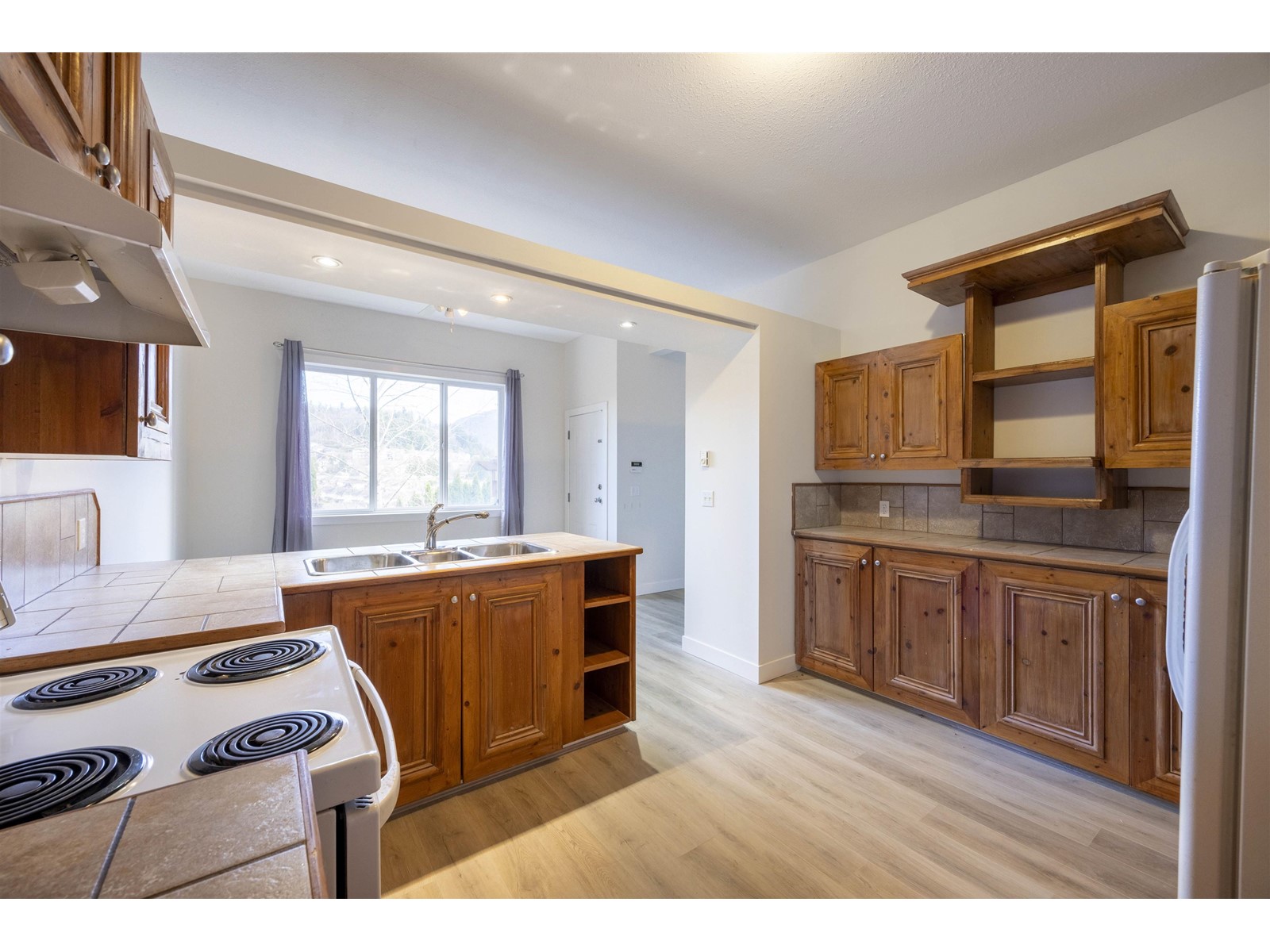 5280 Weeden Place, Promontory, Chilliwack, British Columbia  V2R 5T9 - Photo 11 - R2971211