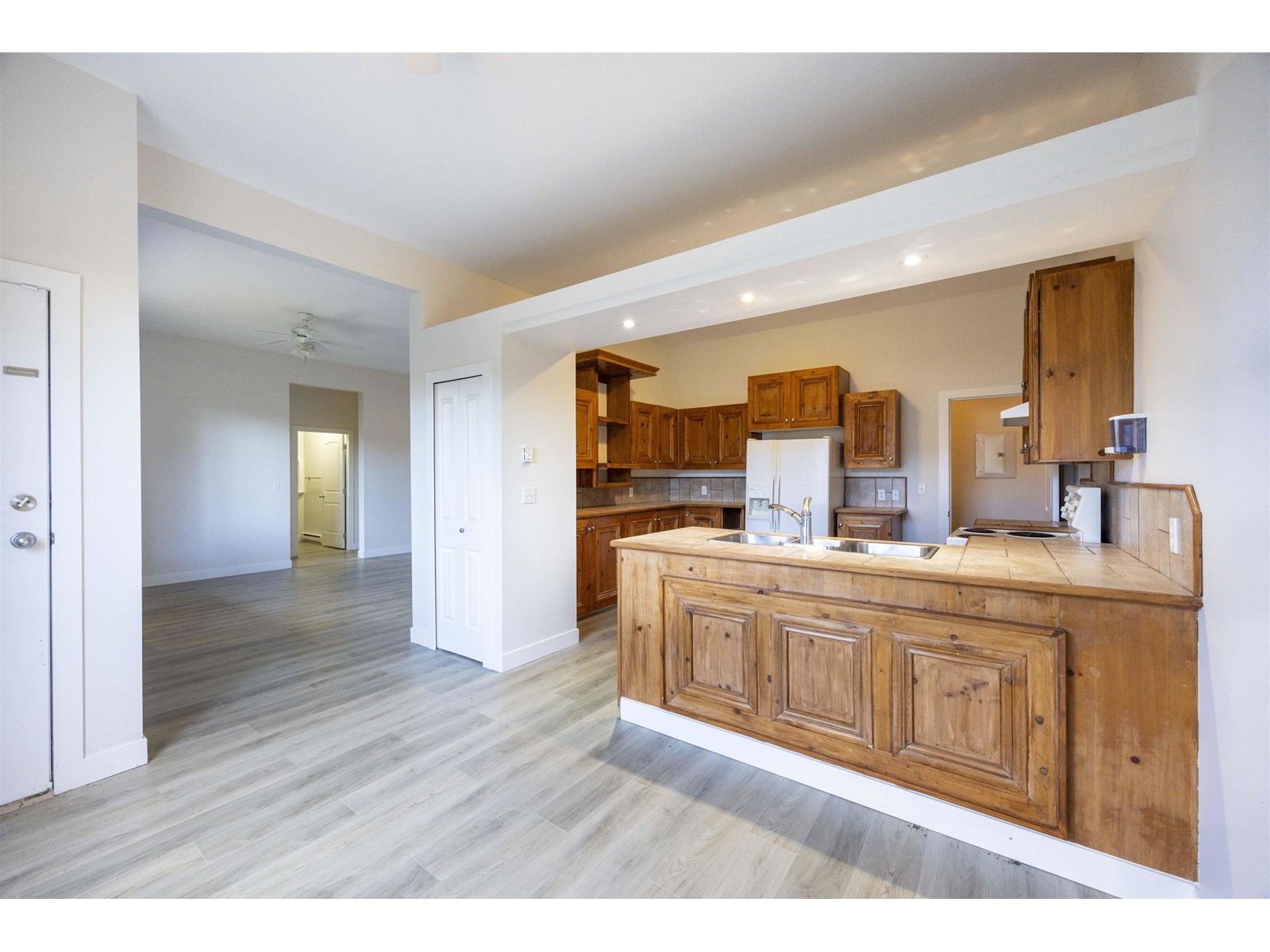 5280 Weeden Place, Promontory, Chilliwack, British Columbia  V2R 5T9 - Photo 12 - R2971211