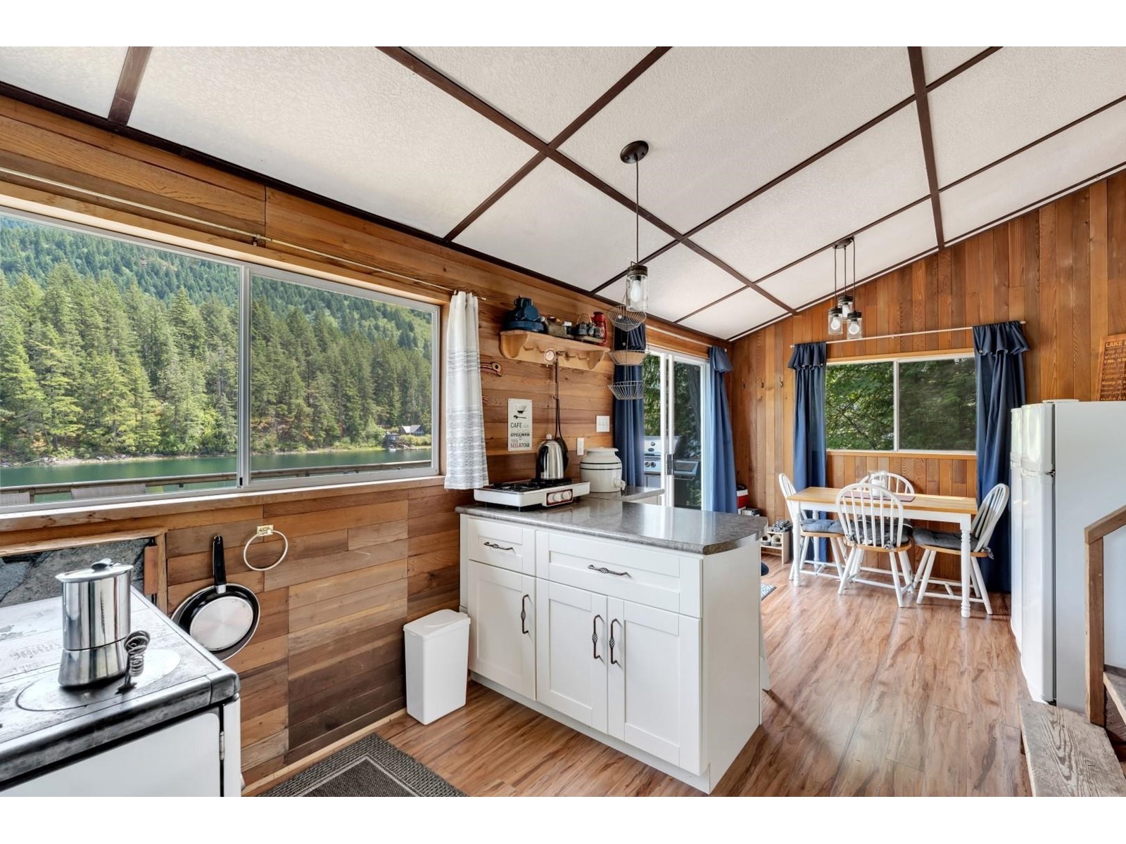 Blk C Dl 184 Cascade Bay, Harrison Lake, Harrison Hot Springs, British Columbia  V0M 1K0 - Photo 16 - R2972270