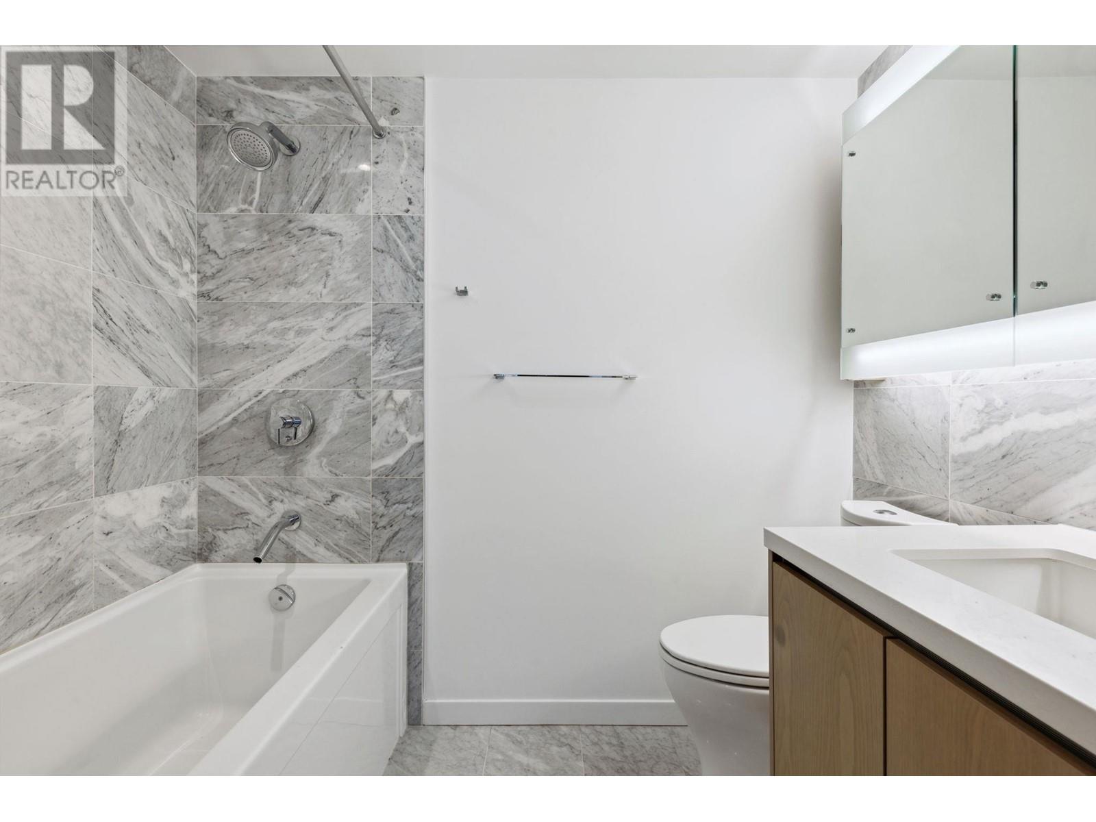 Listing Picture 18 of 40 : 1502 68 SMITHE STREET, Vancouver / 溫哥華 - 魯藝地產 Yvonne Lu Group - MLS Medallion Club Member