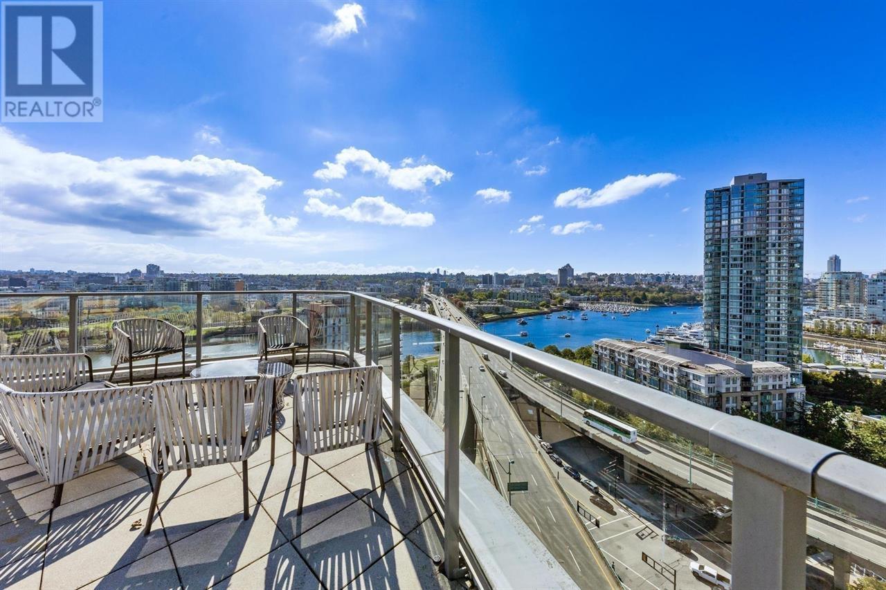 Listing Picture 36 of 40 : 1502 68 SMITHE STREET, Vancouver / 溫哥華 - 魯藝地產 Yvonne Lu Group - MLS Medallion Club Member