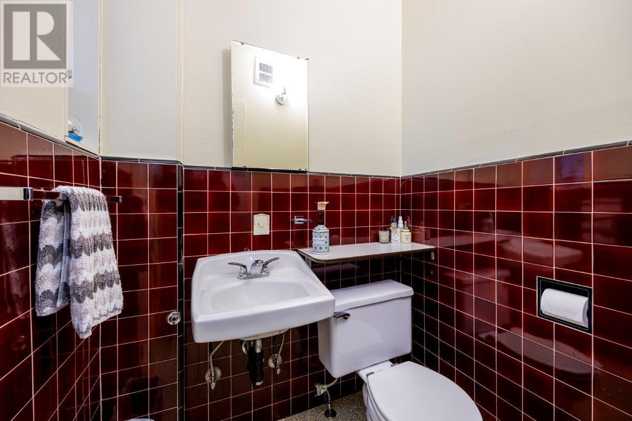 145-151 E Kings Road, North Vancouver, British Columbia  V7N 1H4 - Photo 26 - R2973154