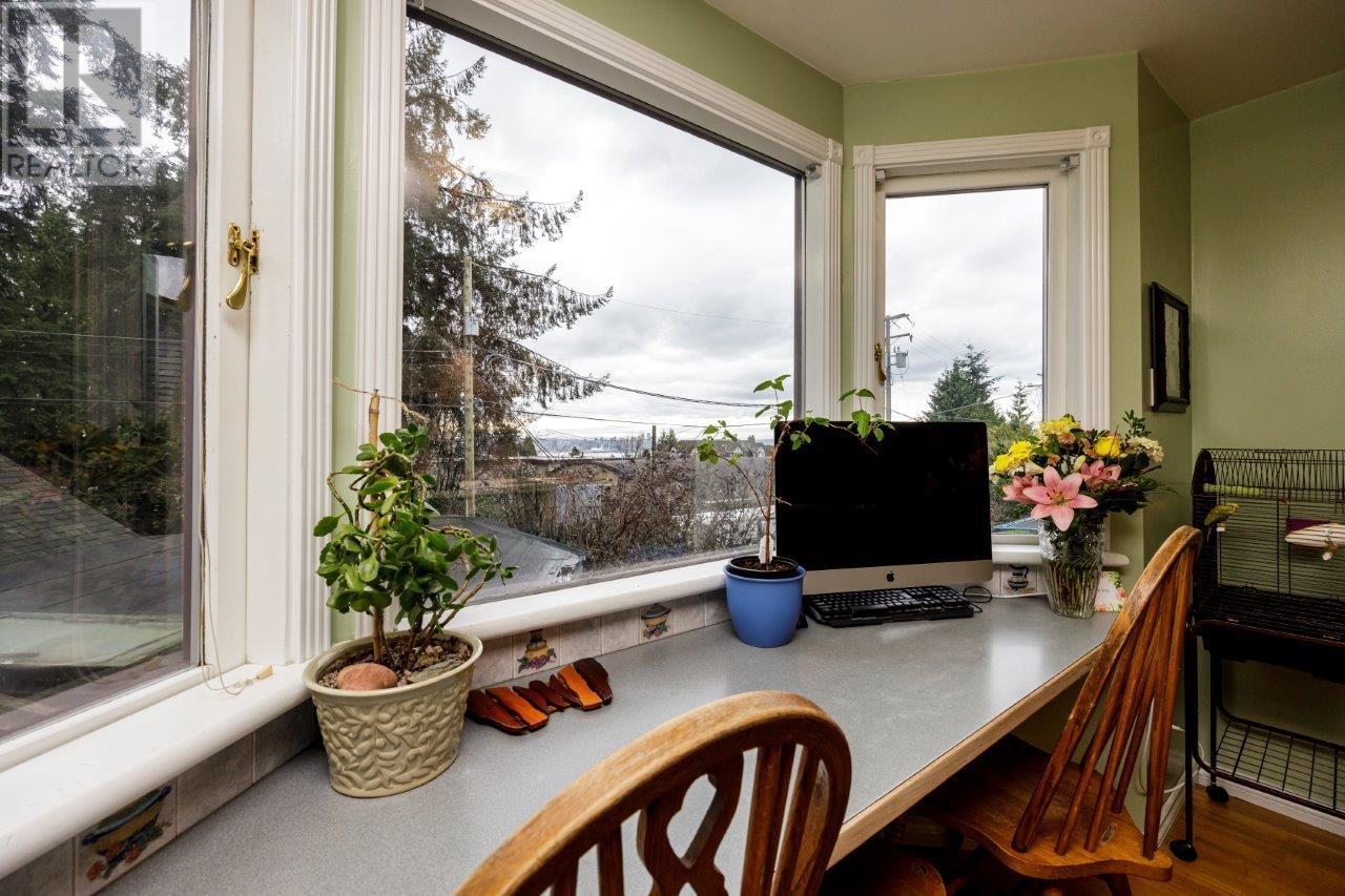 145-151 E Kings Road, North Vancouver, British Columbia  V7N 1H4 - Photo 3 - R2973154