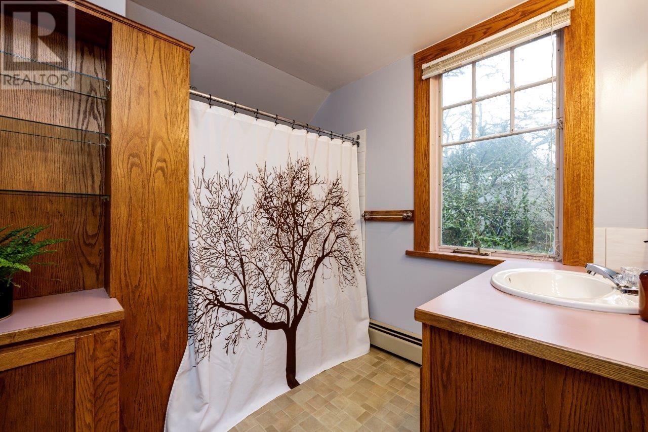 145-151 E Kings Road, North Vancouver, British Columbia  V7N 1H4 - Photo 31 - R2973154