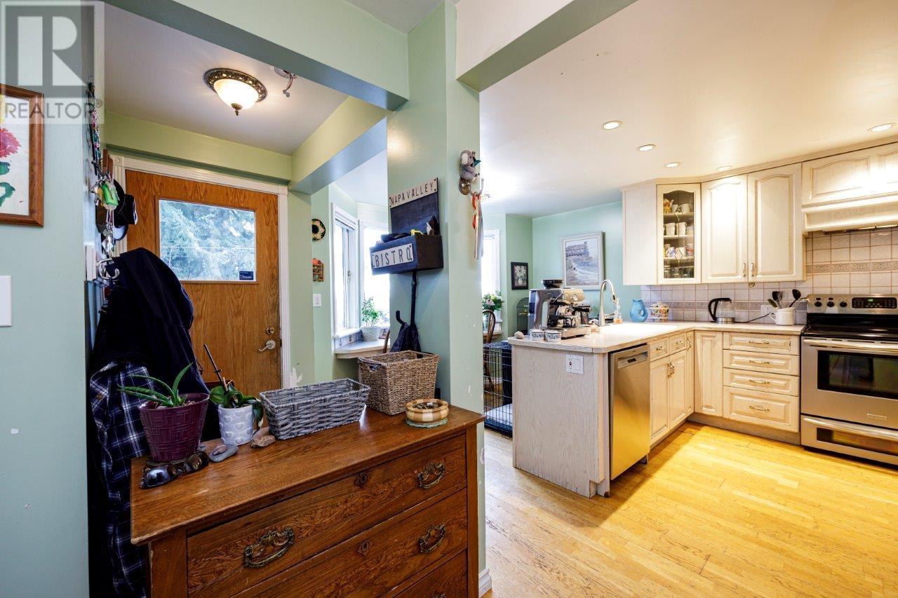 145-151 E Kings Road, North Vancouver, British Columbia  V7N 1H4 - Photo 6 - R2973154
