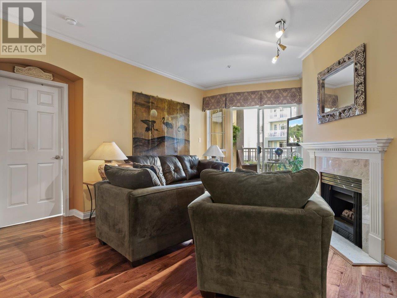 214 5835 Hampton Place, Vancouver, British Columbia  V6T 2G2 - Photo 2 - R2972253