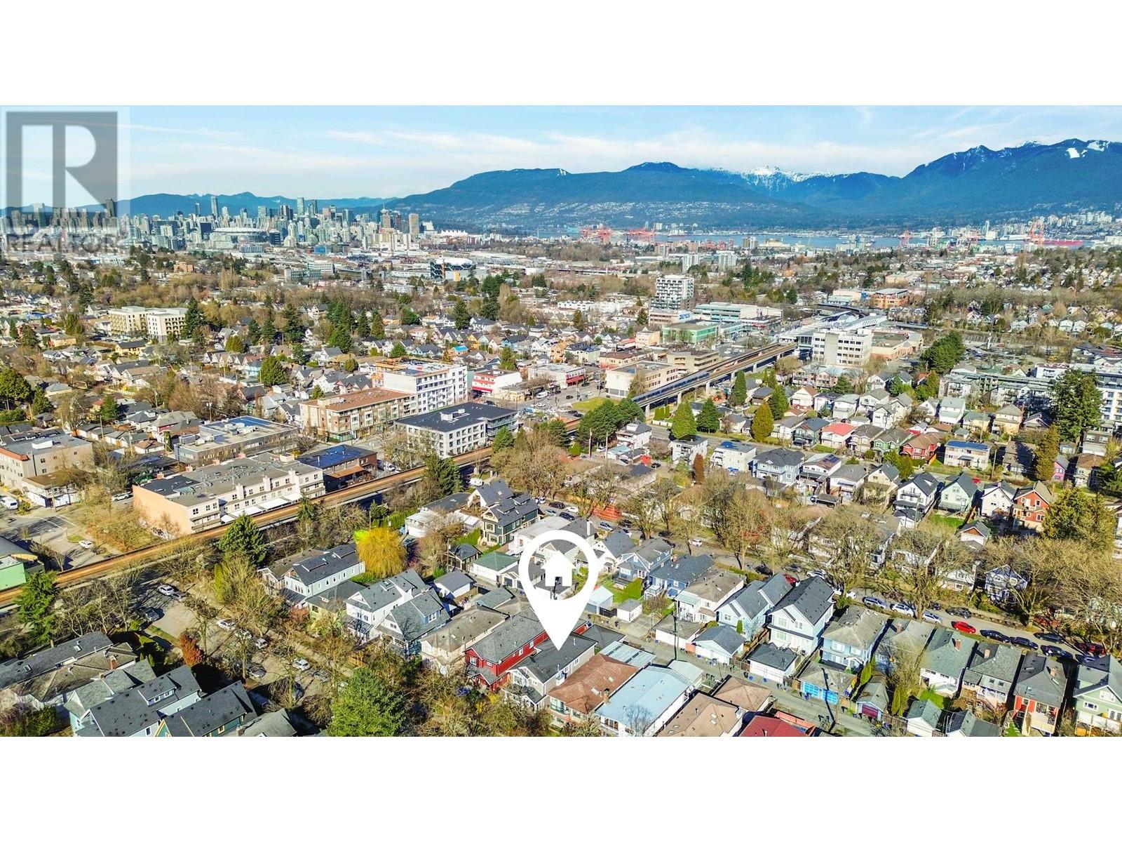 Listing Picture 22 of 25 : 1803 E 14TH AVENUE, Vancouver / 溫哥華 - 魯藝地產 Yvonne Lu Group - MLS Medallion Club Member