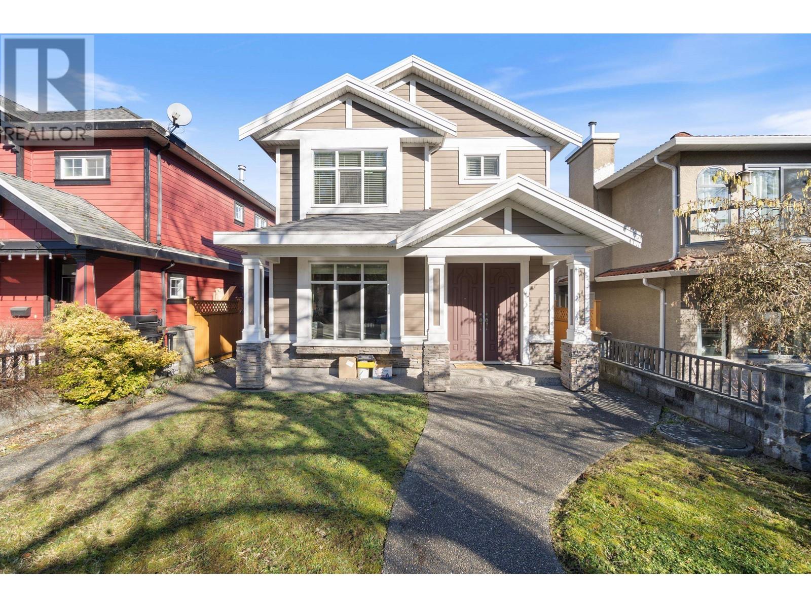 1803 E 14TH AVENUE, Vancouver