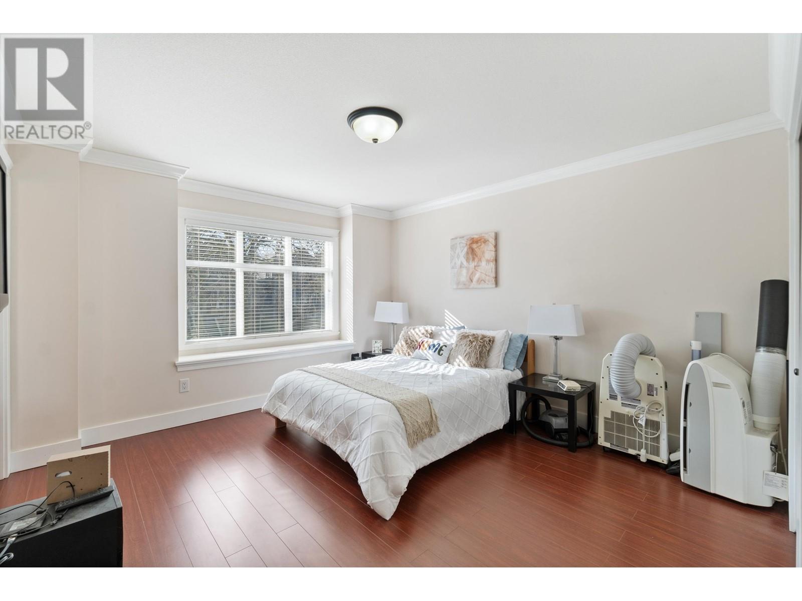 Listing Picture 11 of 25 : 1803 E 14TH AVENUE, Vancouver / 溫哥華 - 魯藝地產 Yvonne Lu Group - MLS Medallion Club Member