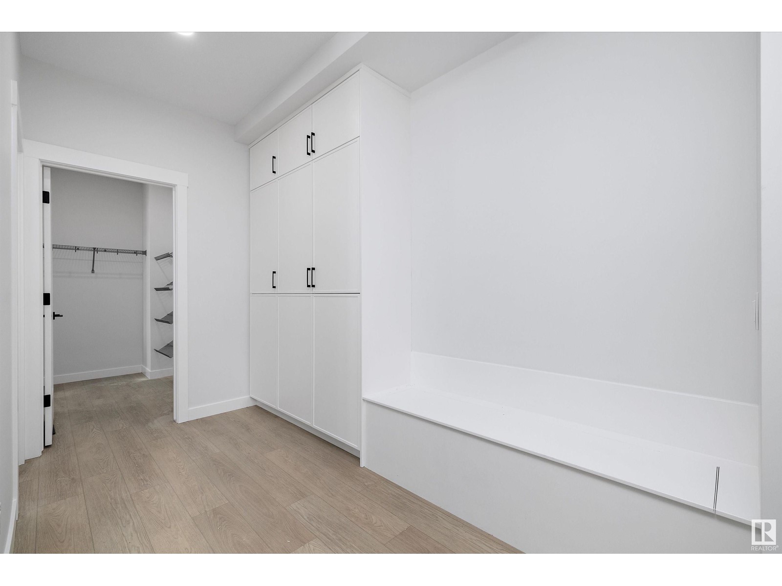 Property at 89 Newbury CI image 5