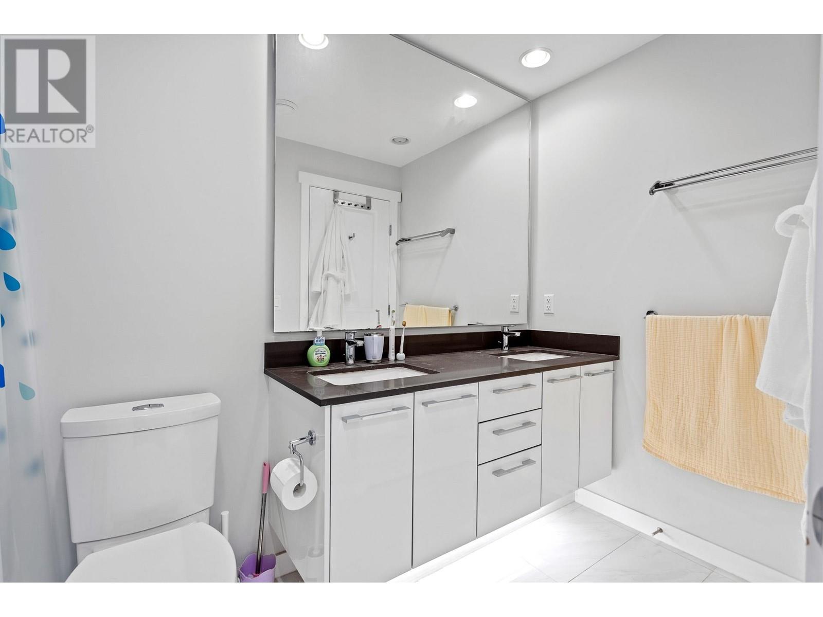 Listing Picture 18 of 31 : 318 9500 TOMICKI AVENUE, Richmond / 烈治文 - 魯藝地產 Yvonne Lu Group - MLS Medallion Club Member