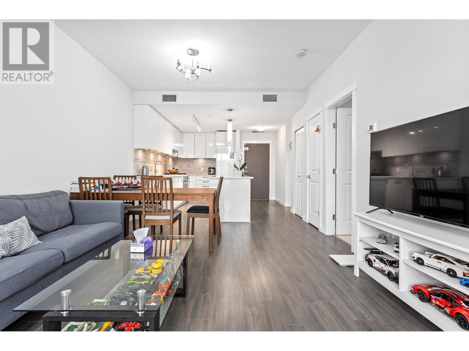 Listing Picture 15 of 31 : 318 9500 TOMICKI AVENUE, Richmond / 烈治文 - 魯藝地產 Yvonne Lu Group - MLS Medallion Club Member