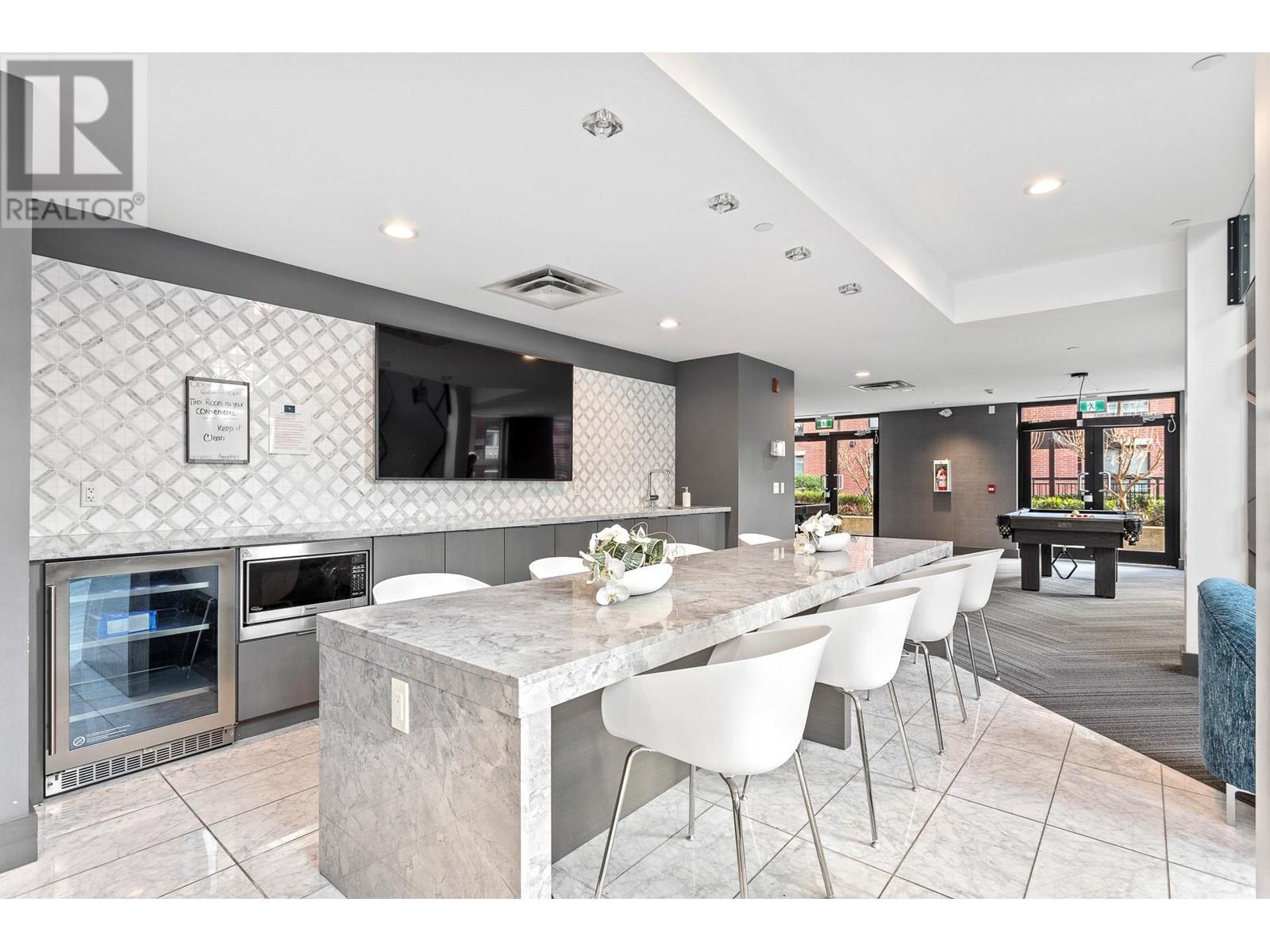 Listing Picture 26 of 31 : 318 9500 TOMICKI AVENUE, Richmond / 烈治文 - 魯藝地產 Yvonne Lu Group - MLS Medallion Club Member