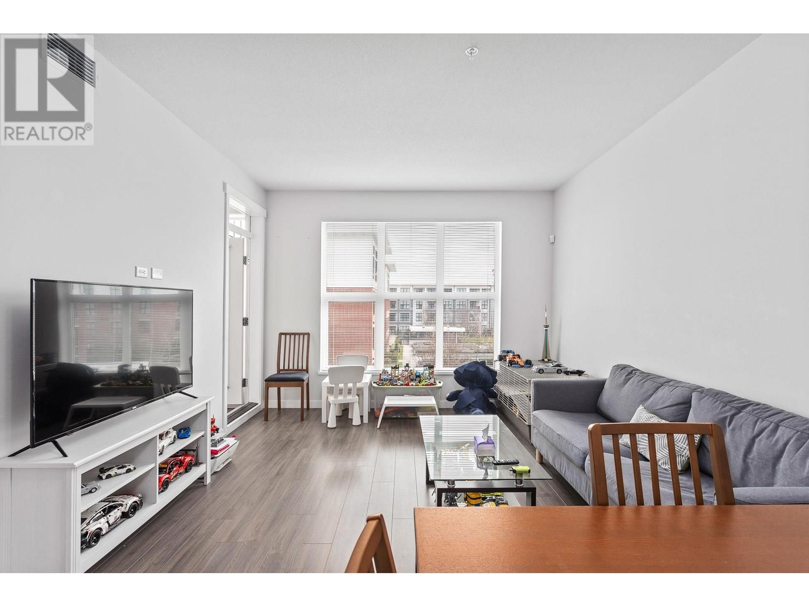 Listing Picture 11 of 31 : 318 9500 TOMICKI AVENUE, Richmond / 烈治文 - 魯藝地產 Yvonne Lu Group - MLS Medallion Club Member
