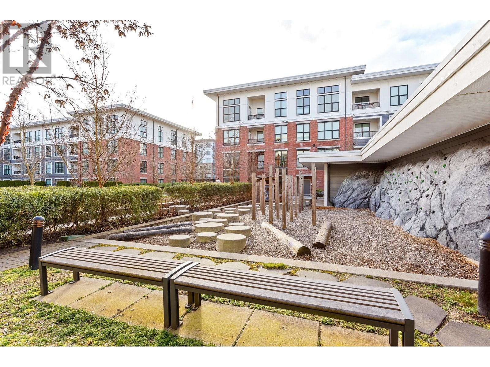 Listing Picture 30 of 31 : 318 9500 TOMICKI AVENUE, Richmond / 烈治文 - 魯藝地產 Yvonne Lu Group - MLS Medallion Club Member