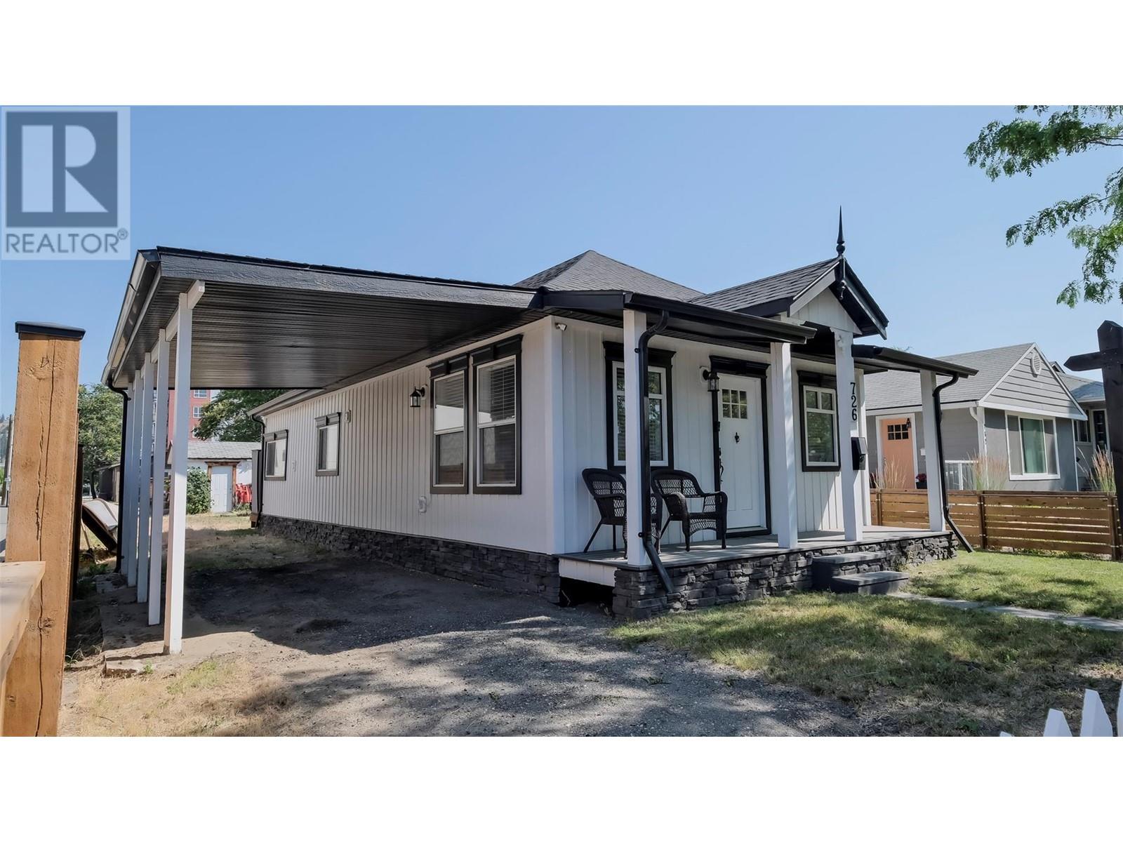 Property at 726 Coronation Avenue image 2
