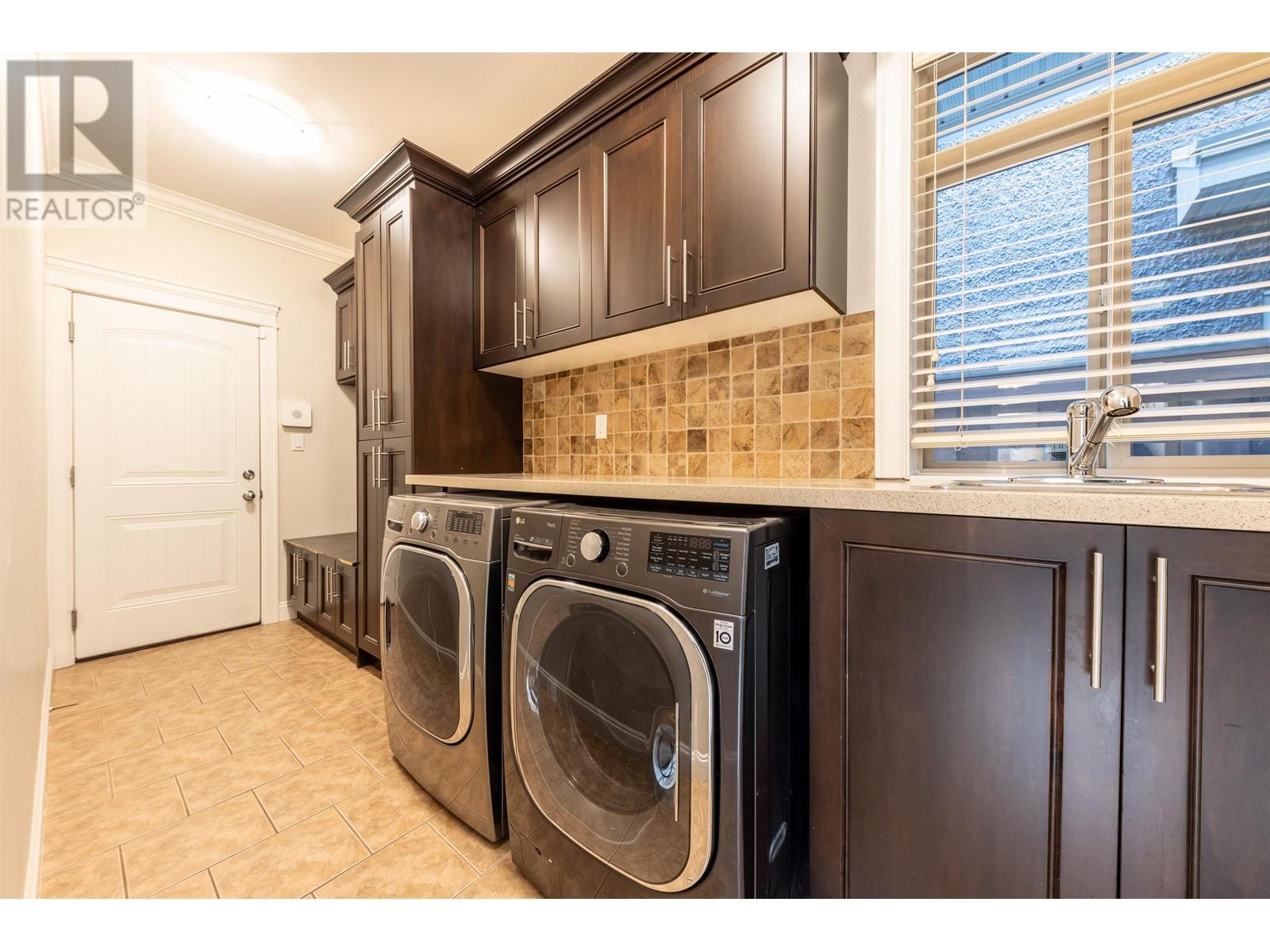 Listing Picture 39 of 40 : 9626 PATTERSON ROAD, Richmond / 烈治文 - 魯藝地產 Yvonne Lu Group - MLS Medallion Club Member