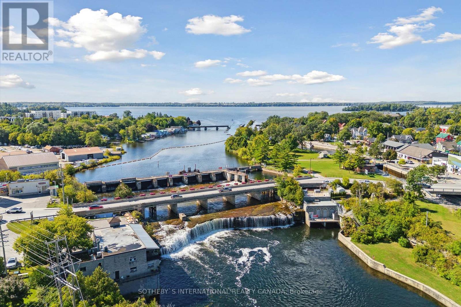 208 - 19b West Street N, Kawartha Lakes, Ontario  K0M 1N0 - Photo 2 - X11999982