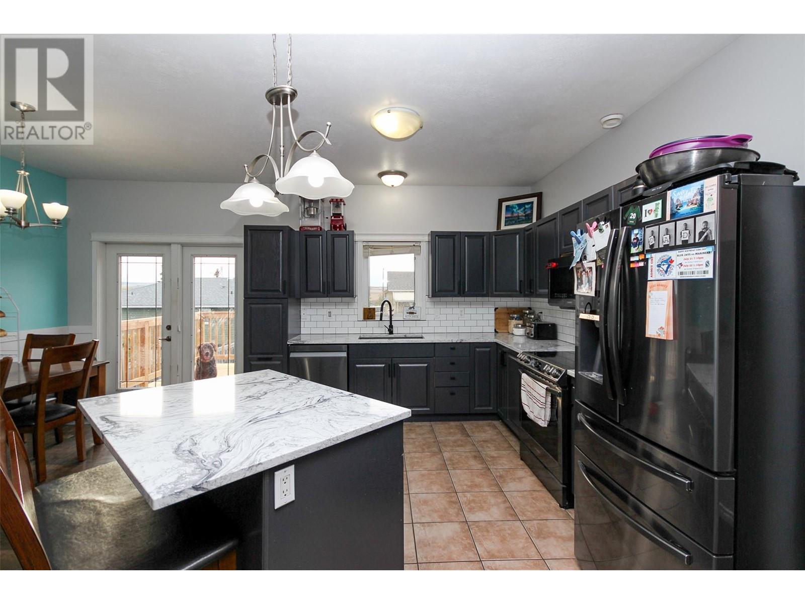 8709 19a Street, Dawson Creek, British Columbia  V1G 0A7 - Photo 3 - 10337457