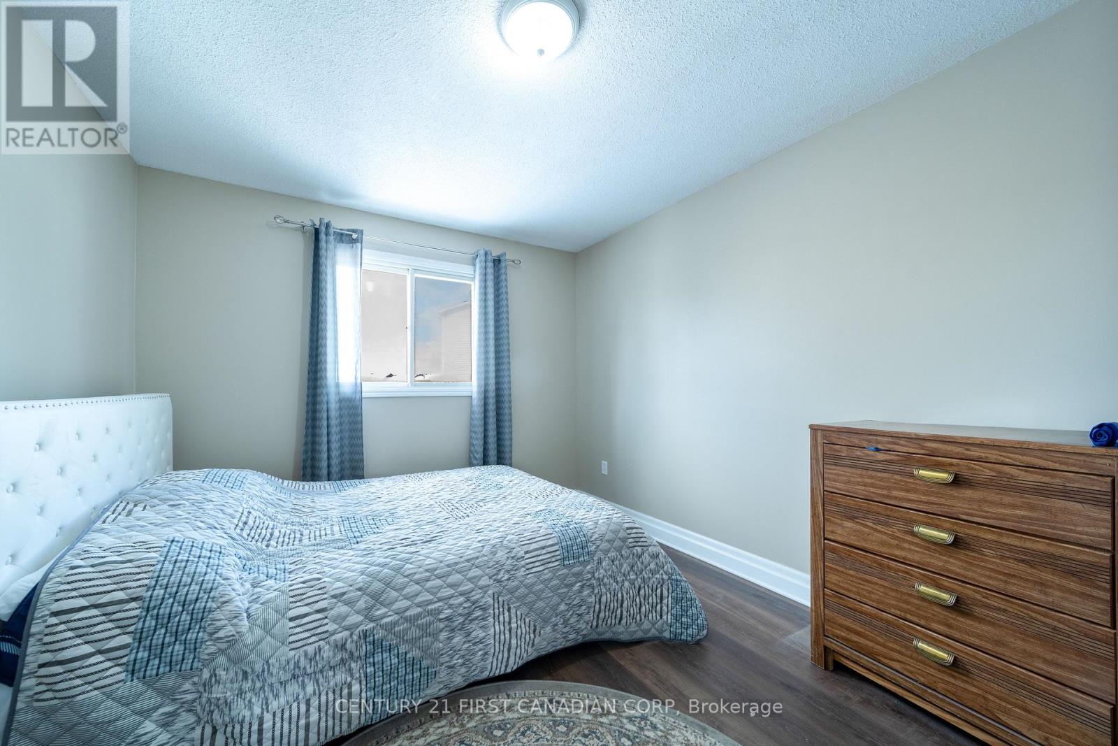 Photo 18 of 29 for 869 Shelborne Street