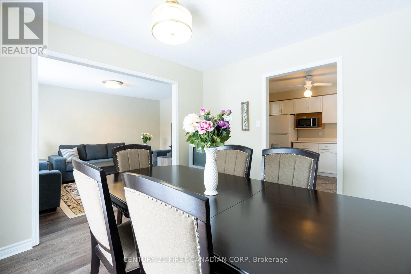Photo 9 of 29 for 869 Shelborne Street