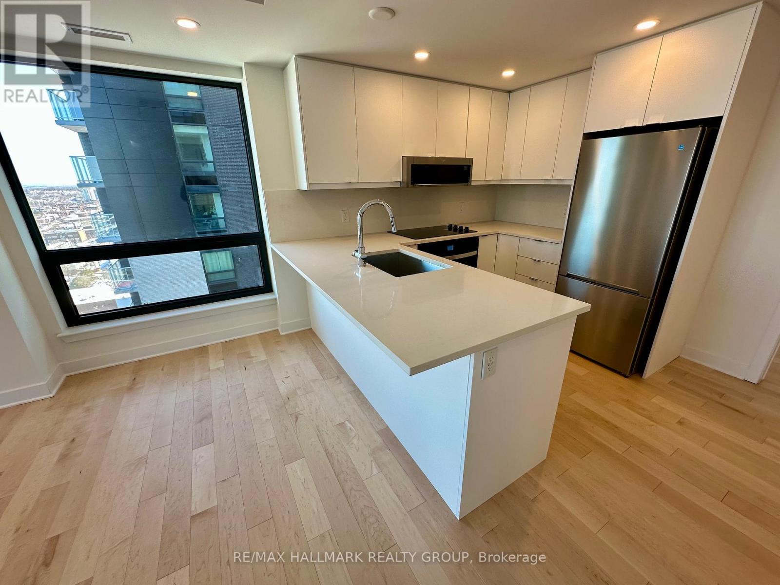 Property at 2006 - 180 GEORGE STREET image 4