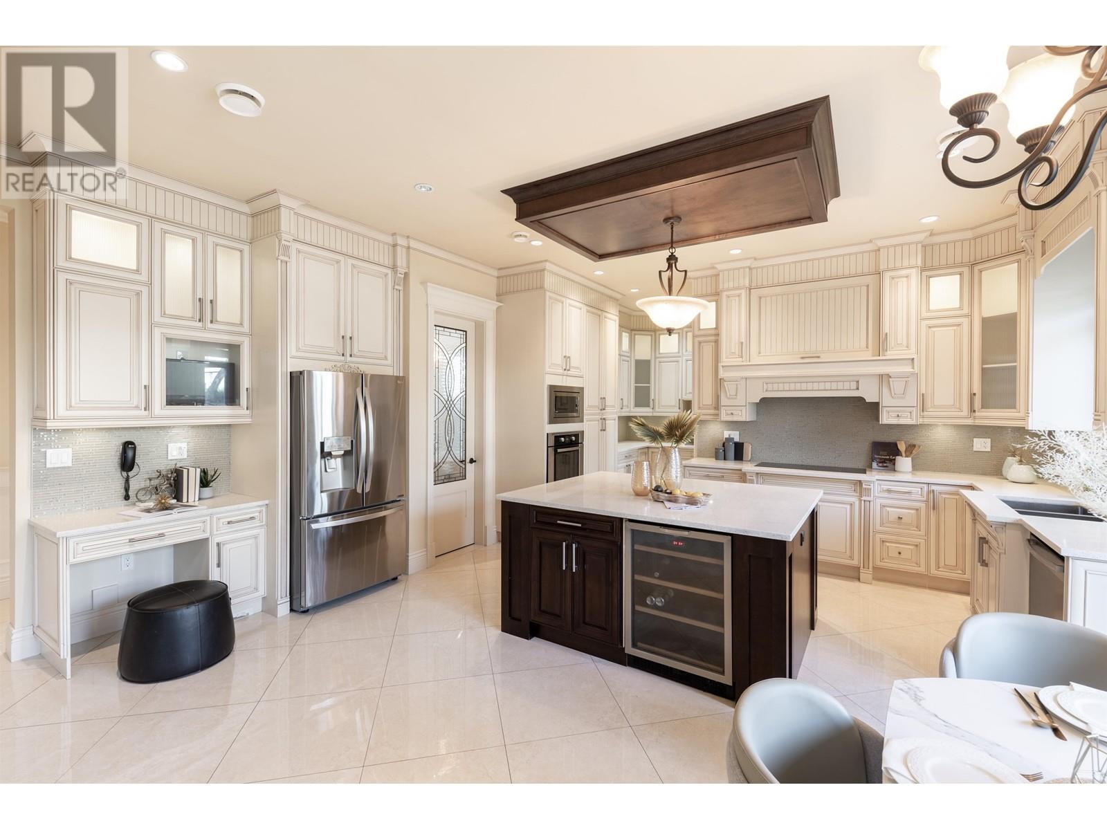 Listing Picture 10 of 32 : 9340 CHAPMOND CRESCENT, Richmond / 烈治文 - 魯藝地產 Yvonne Lu Group - MLS Medallion Club Member
