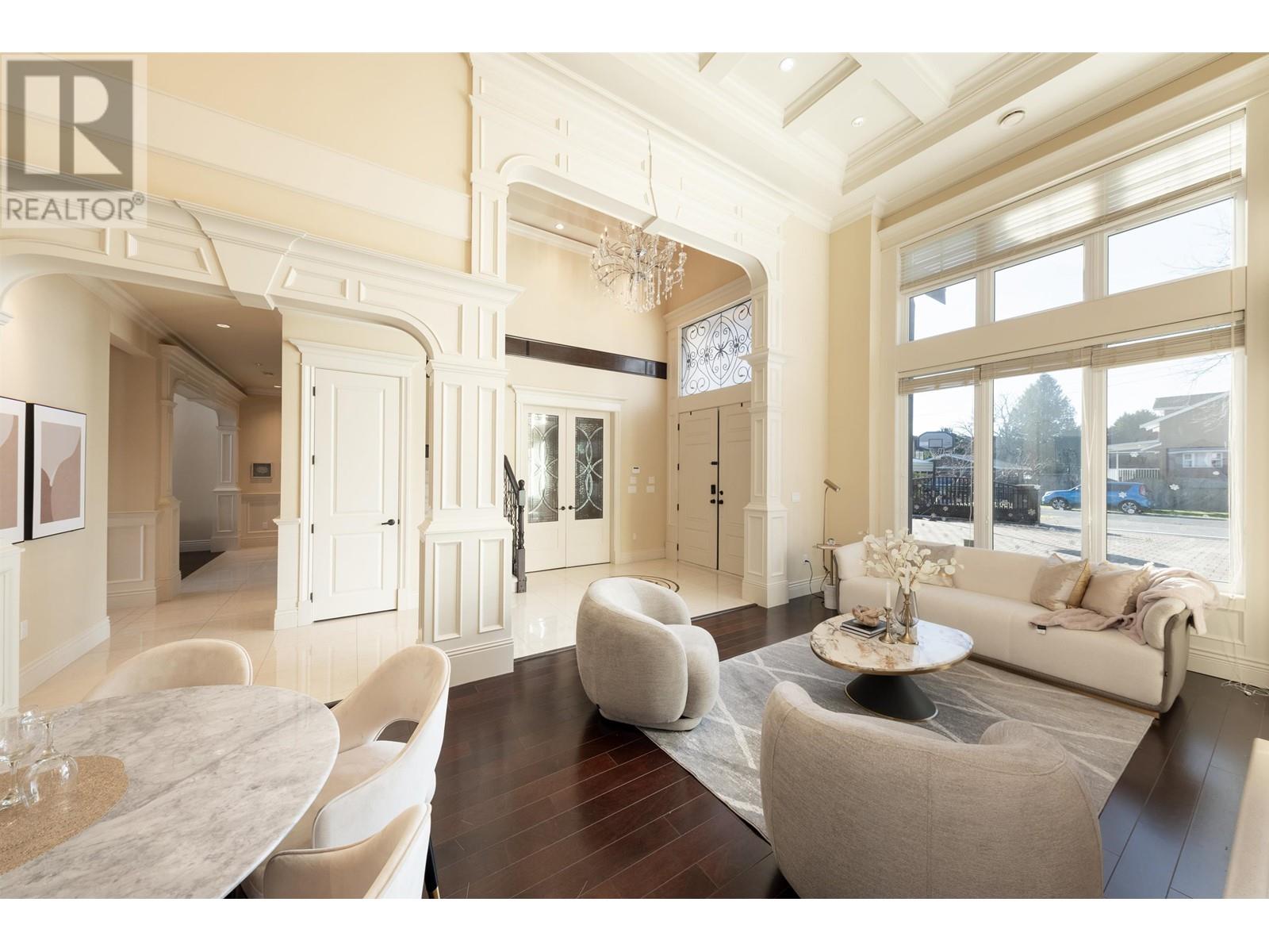 Listing Picture 3 of 32 : 9340 CHAPMOND CRESCENT, Richmond / 烈治文 - 魯藝地產 Yvonne Lu Group - MLS Medallion Club Member