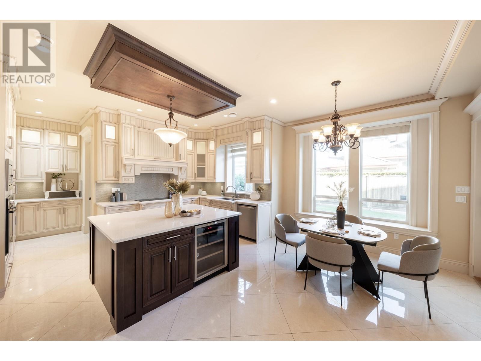 Listing Picture 9 of 32 : 9340 CHAPMOND CRESCENT, Richmond / 烈治文 - 魯藝地產 Yvonne Lu Group - MLS Medallion Club Member