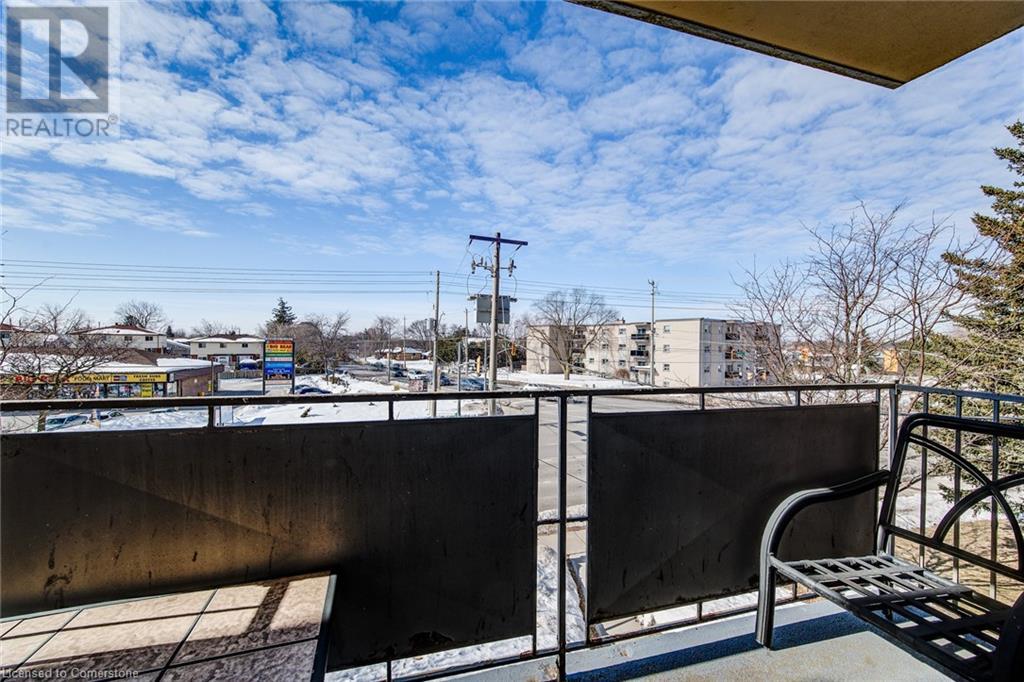 283 Fairway Road N Unit# 202, Kitchener, Ontario  N2A 2P1 - Photo 13 - 40703210
