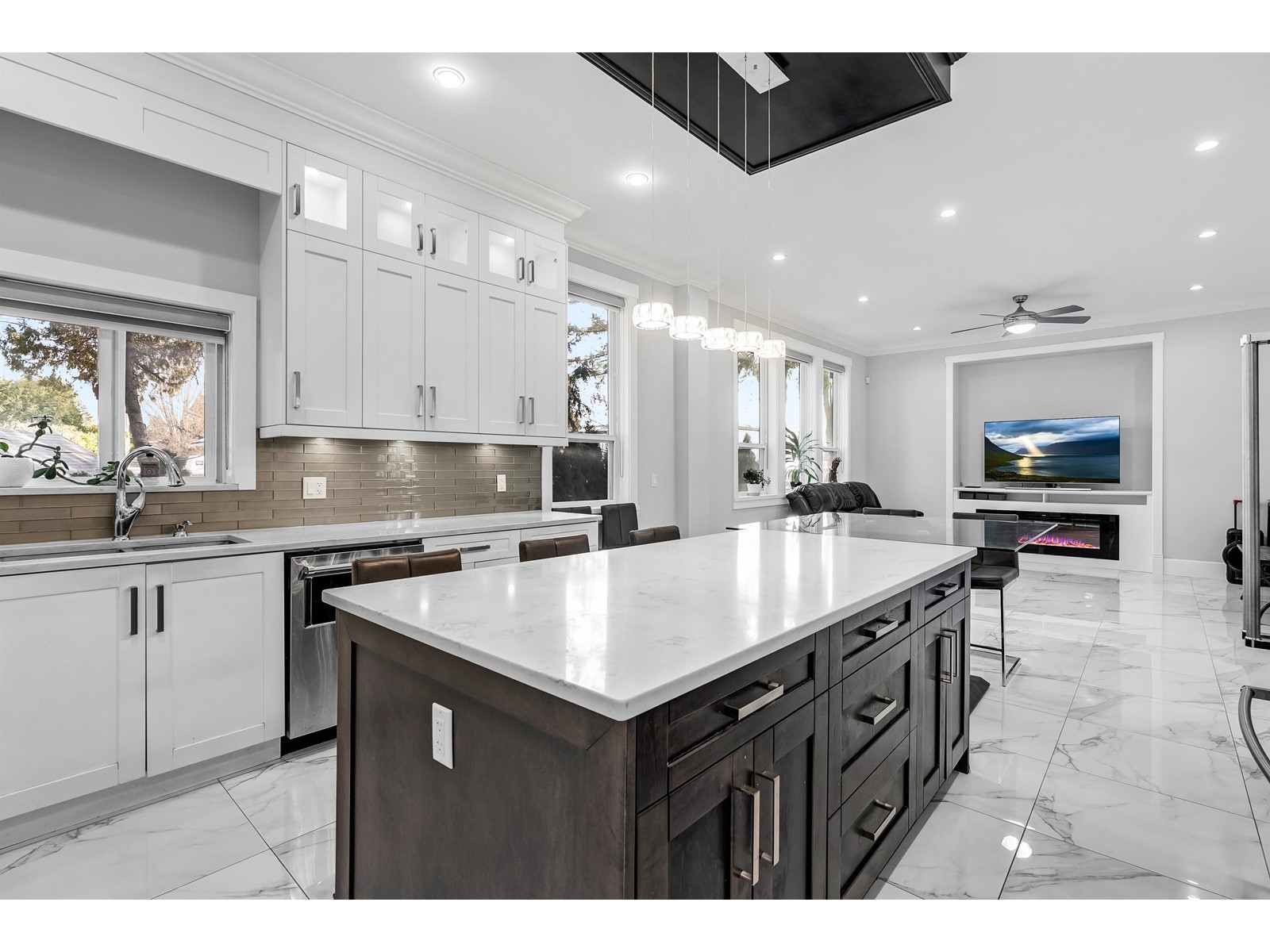 8646 154a Street, Surrey, British Columbia  V3S 3N8 - Photo 8 - R2972582