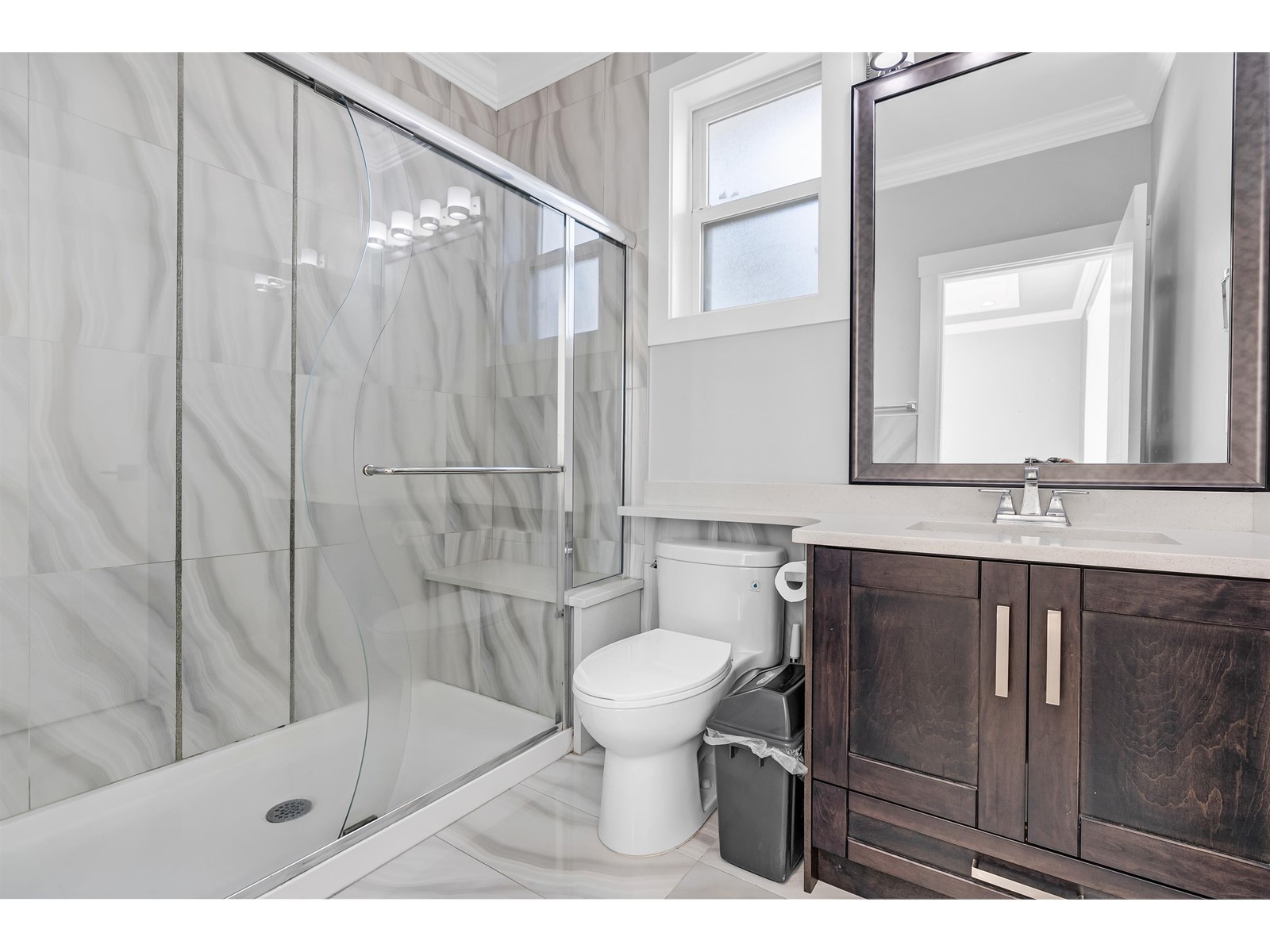 8646 154a Street, Surrey, British Columbia  V3S 3N8 - Photo 13 - R2972582
