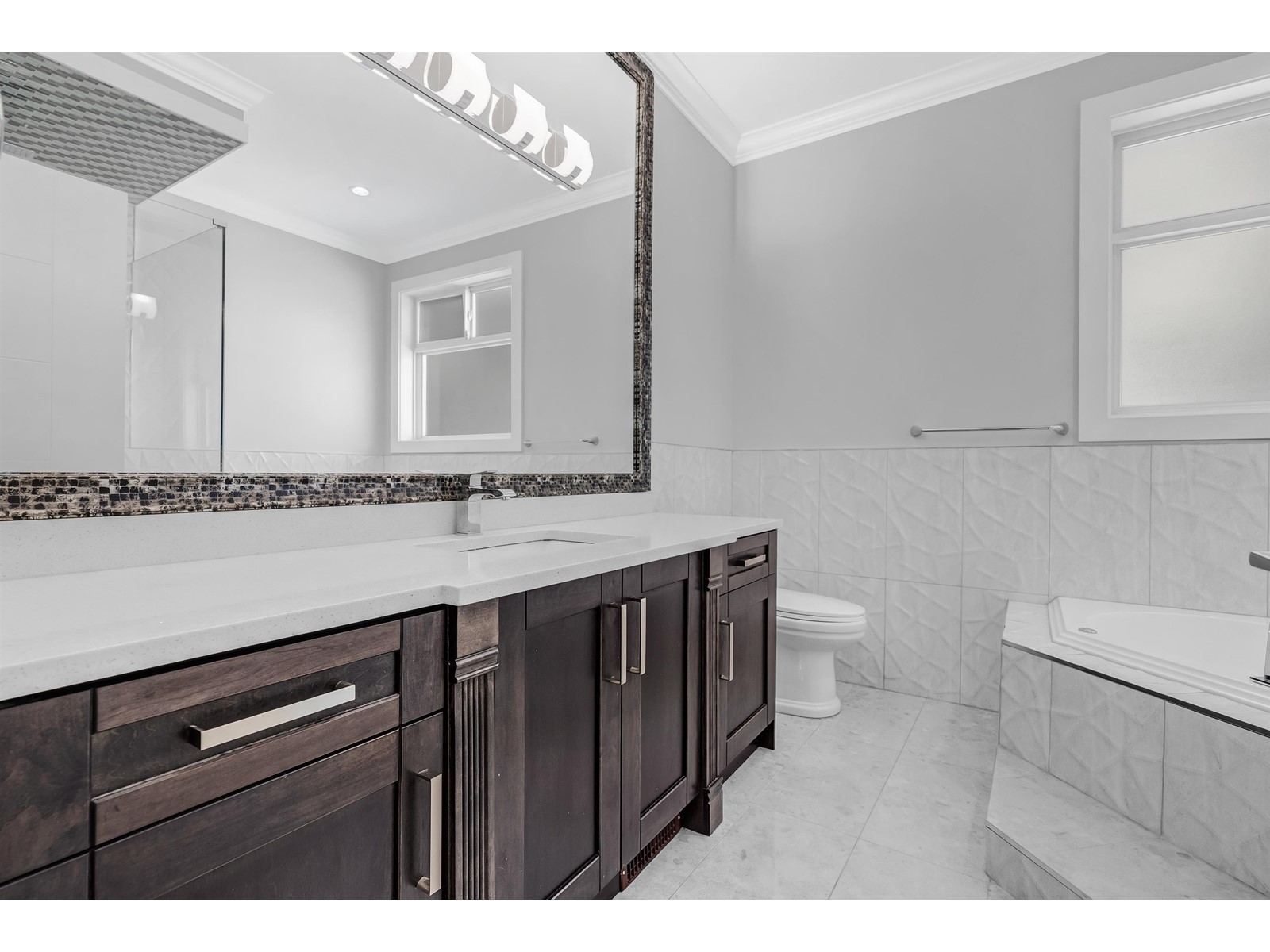 8646 154a Street, Surrey, British Columbia  V3S 3N8 - Photo 23 - R2972582