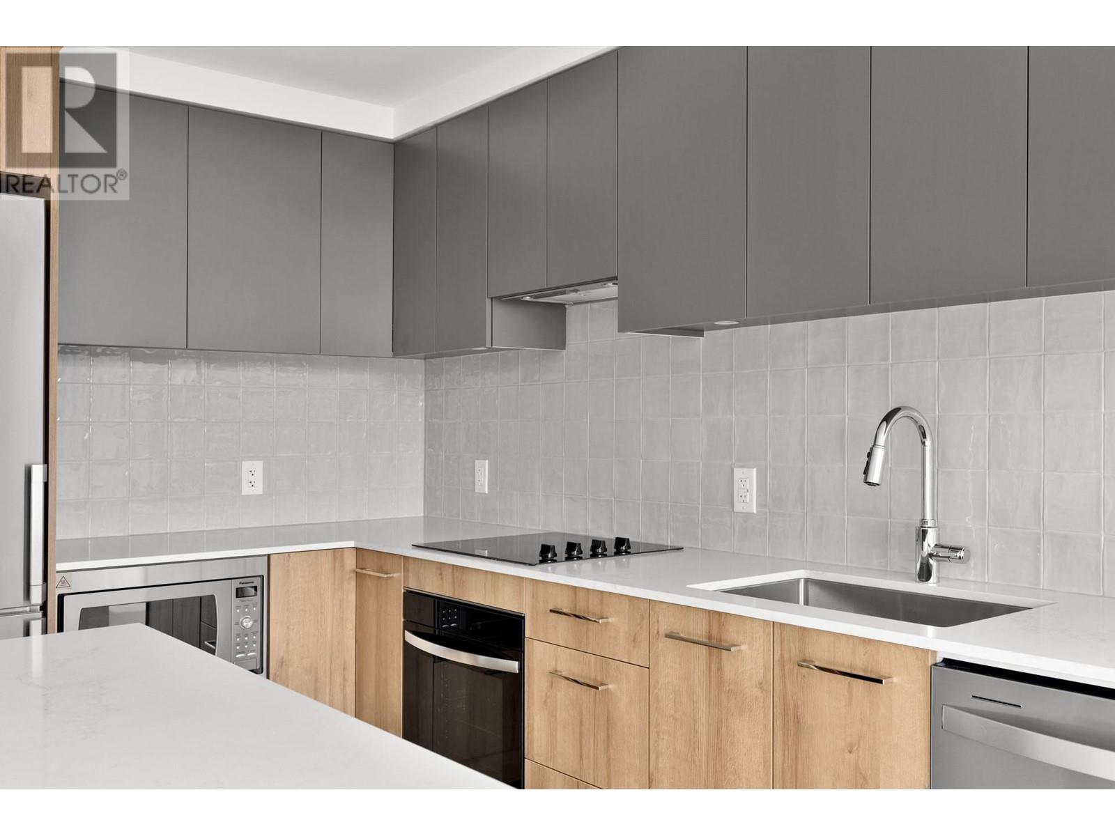 Property at 3699 Capozzi Road Unit# 506 image 4