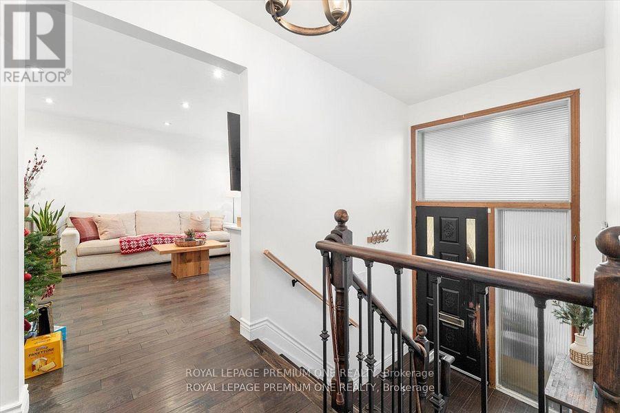 Property at 7 NORTH HEIGHTS ROAD image 3