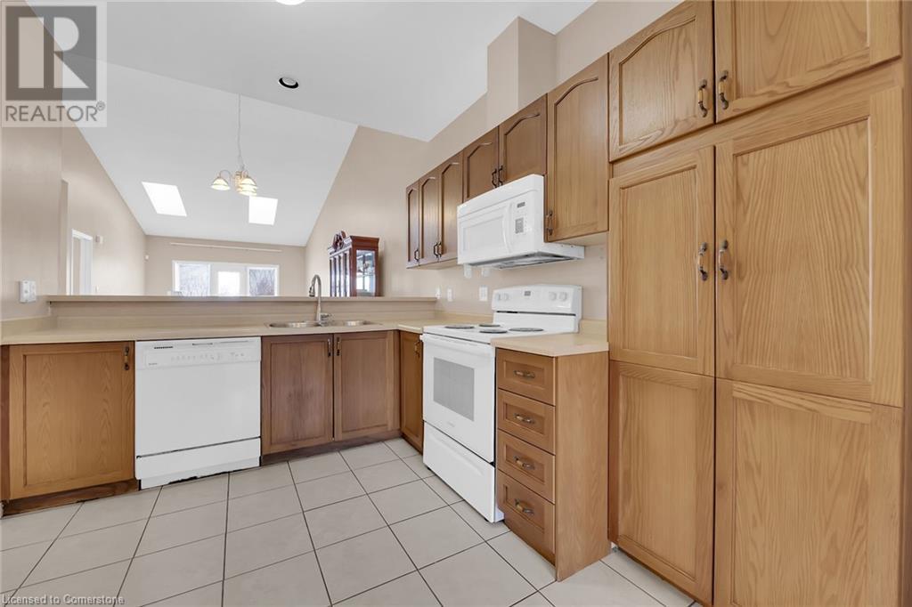 213 Nash Road S Unit# 16, Hamilton, Ontario  L8K 6S2 - Photo 12 - 40703065