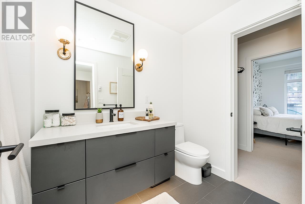 411 3038 St George Street, Port Moody, British Columbia  V3H 2H7 - Photo 11 - R2973006