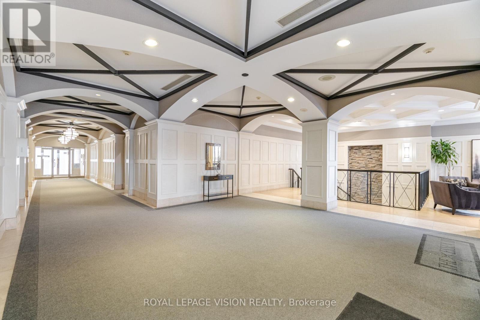 Property at PH20 - 5233 DUNDAS STREET W image 4