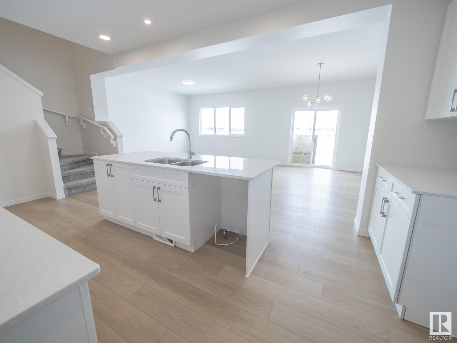Property at 17367 3 ST NW image 5